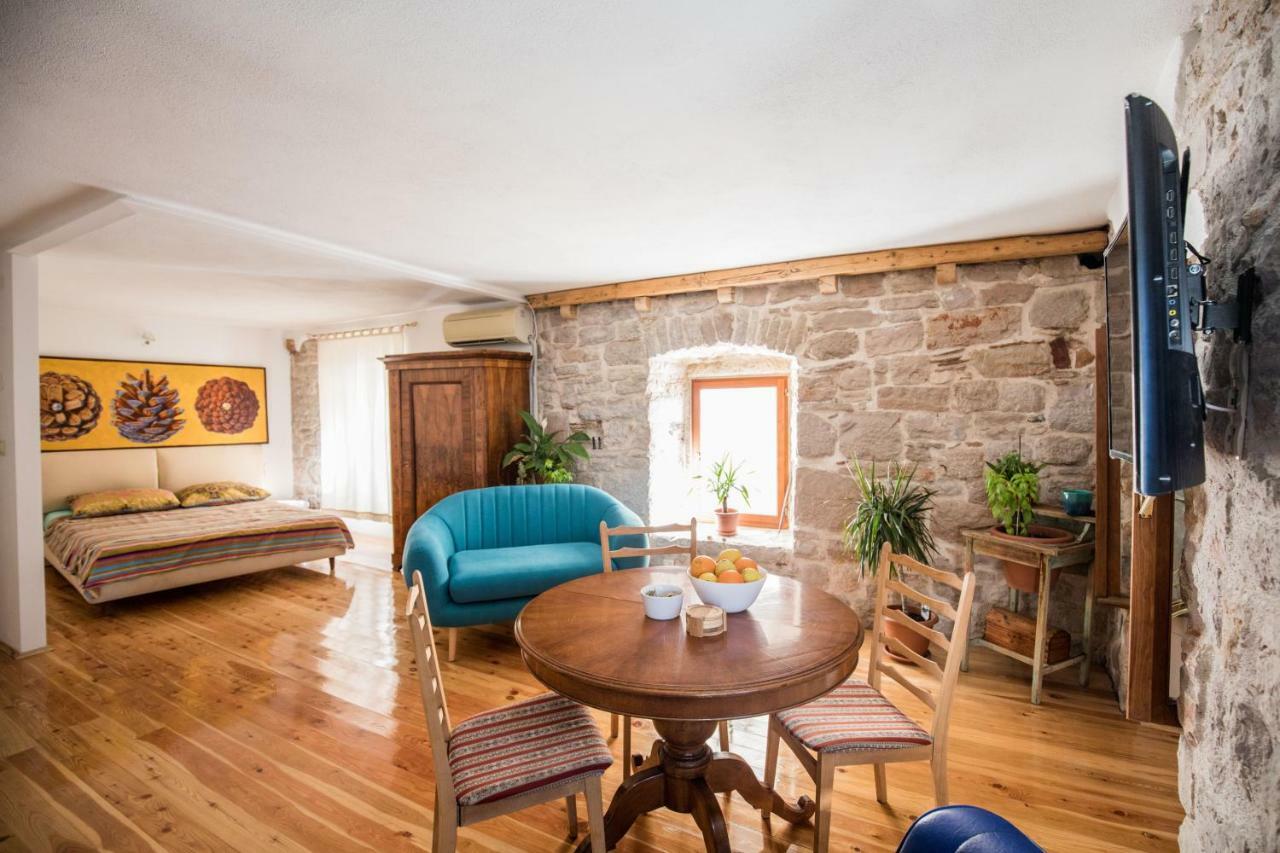 Ferienwohnung Old House Vodice Exterior foto